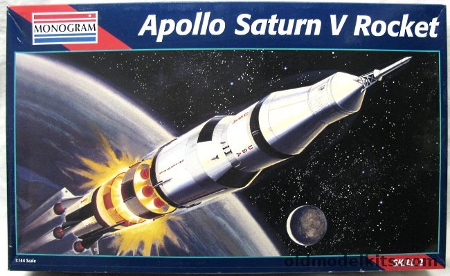 Monogram 1/144 Apollo Saturn V Rocket, 5082 plastic model kit